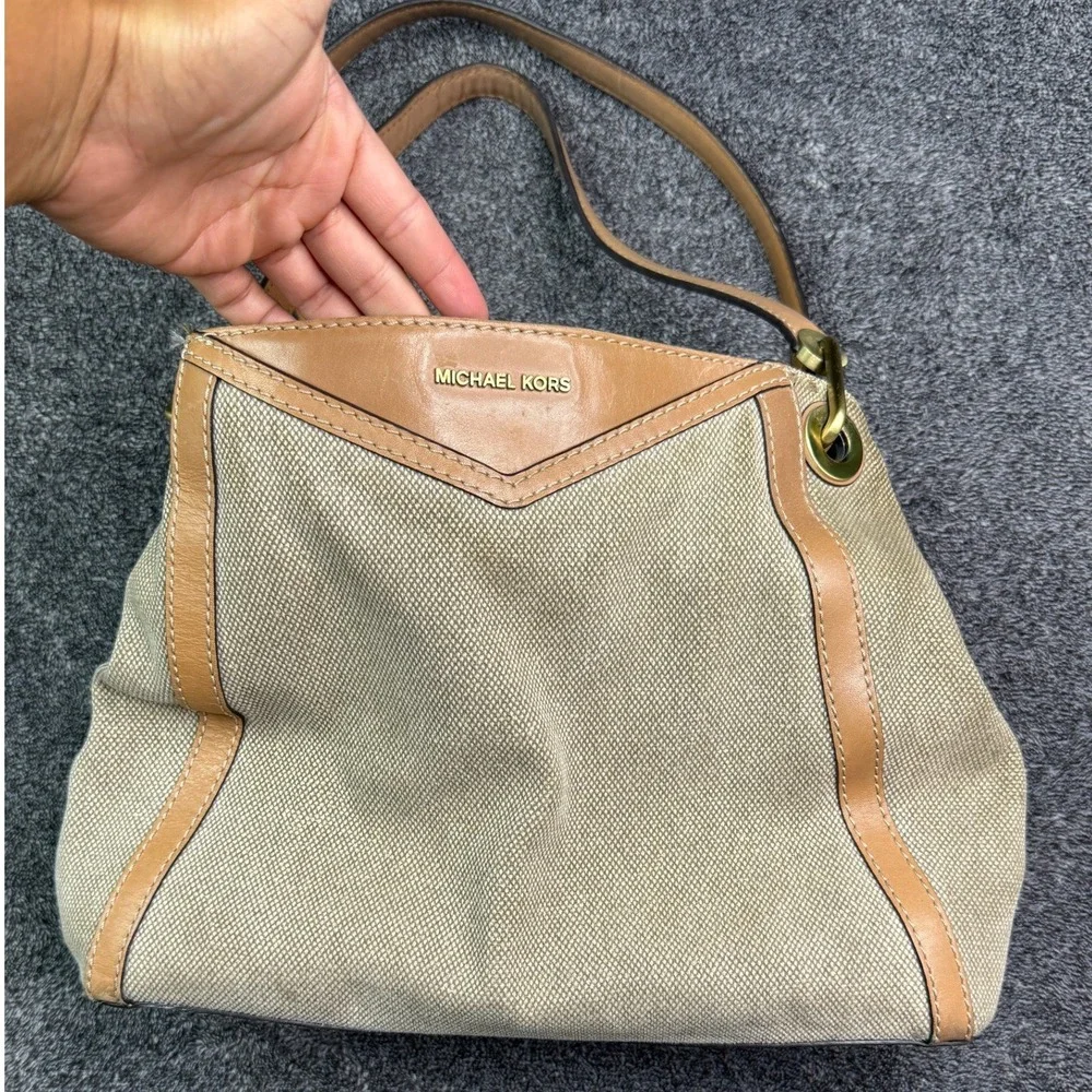 Michael Kors Beige Canvas Leather Trim Triple Compartment Shoulder Bag SCKPSOMY